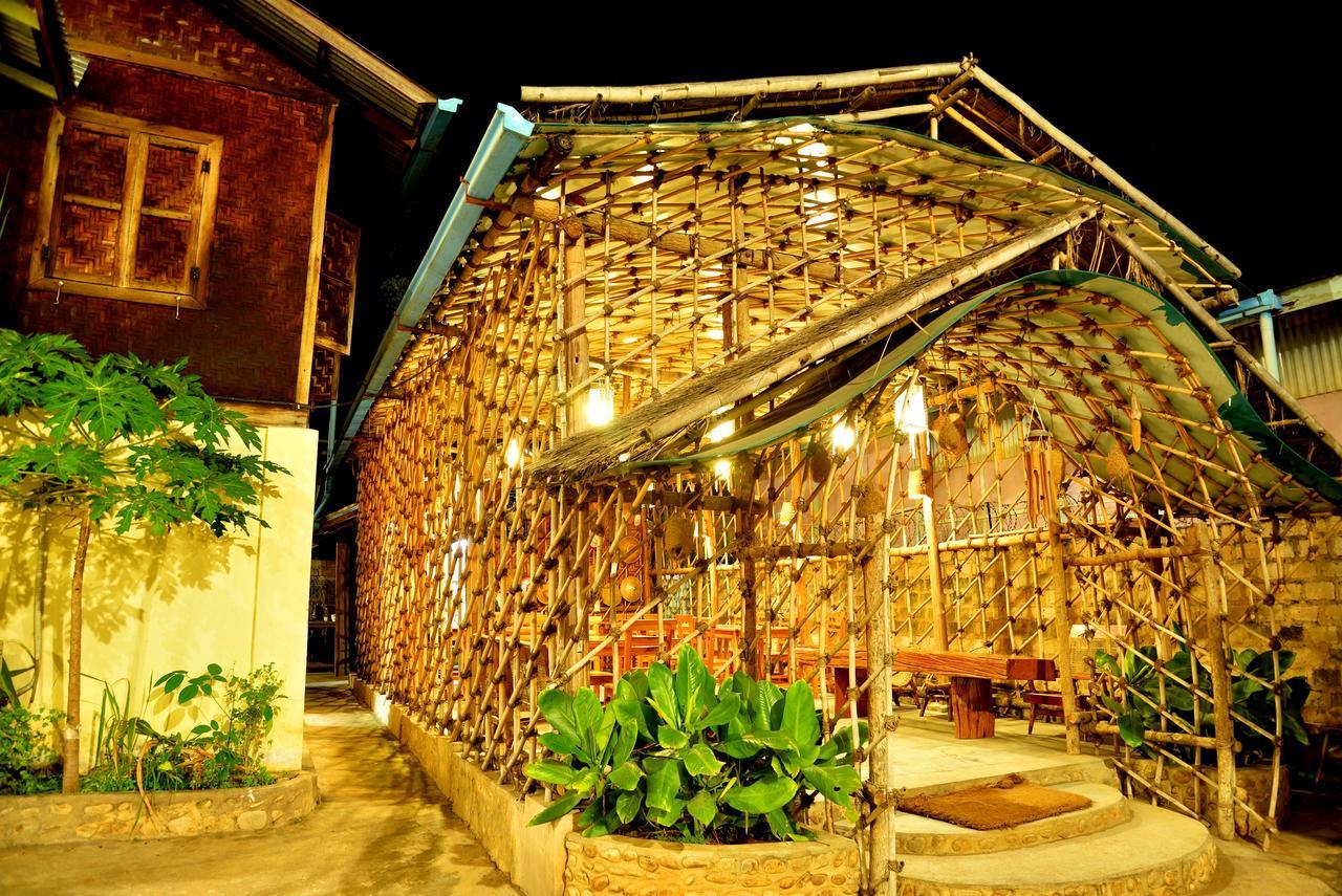 Yee Shin Guest House Hsipaw Exteriér fotografie